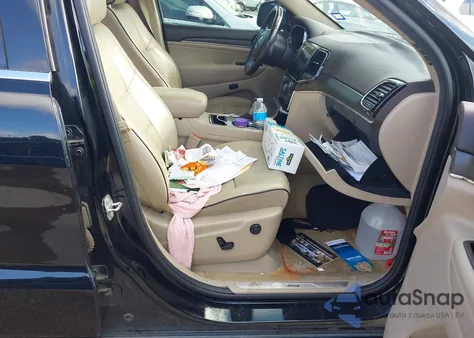 2019 Jeep Grand Cherokee Overland 4X2 z USA, uszkodzony, nr VIN 1C4RJECG7KC732377